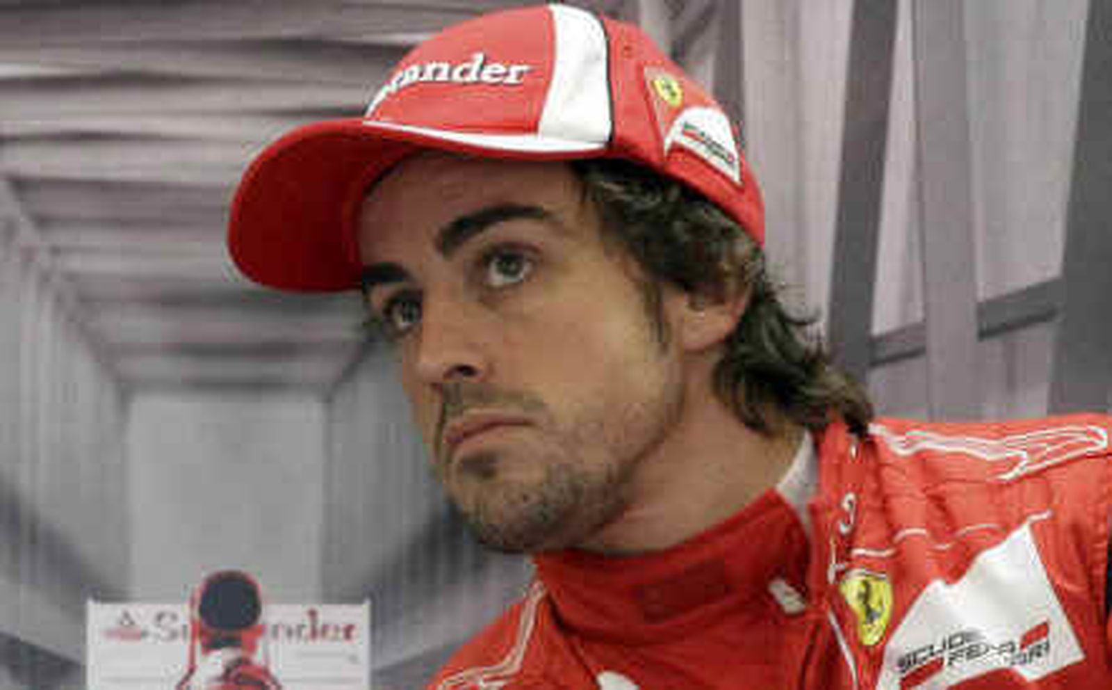 Fernando Alonso renueva con Ferrari hasta 2016