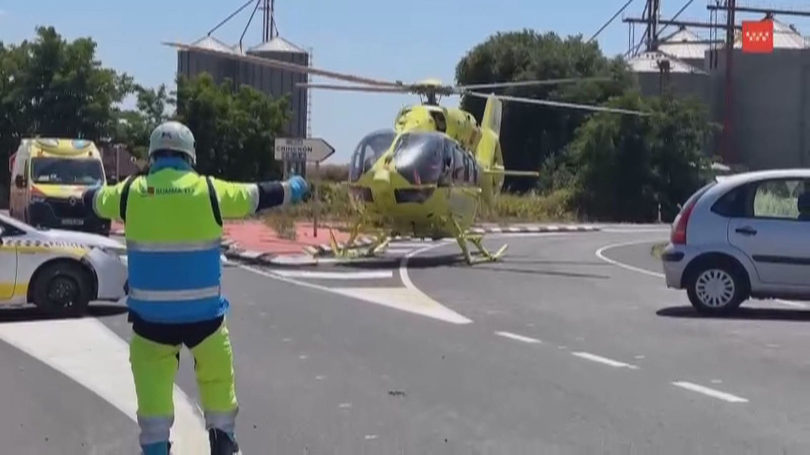 Dos menores y sus abuelos, heridos graves al chocar contra un camión en Colmenar de Oreja