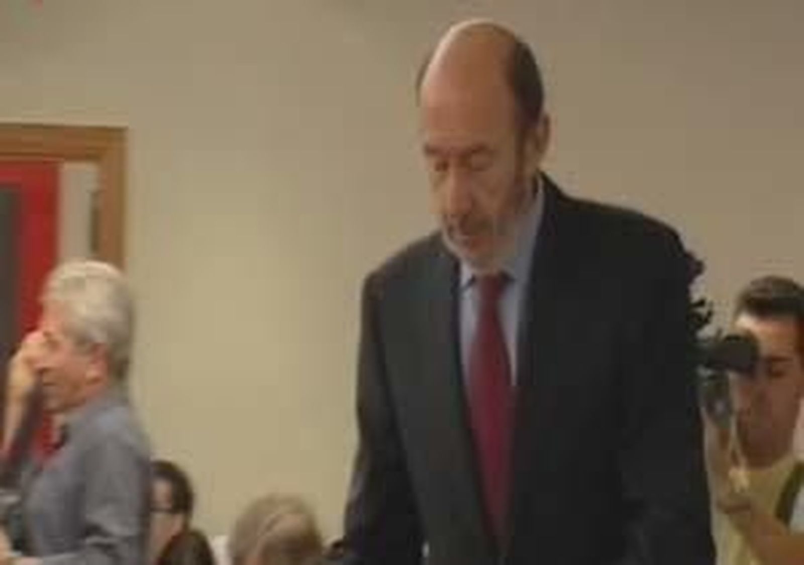 Rubalcaba, ingresado en la UCI