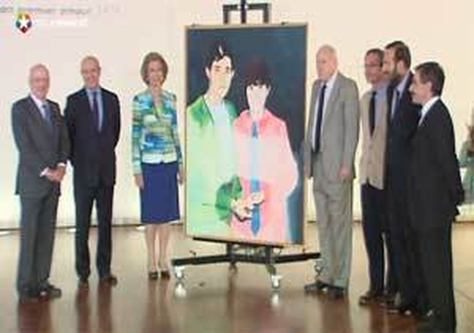 Doña Sofía preside la donación de una obra de Arroyo al museo Reina Sofía