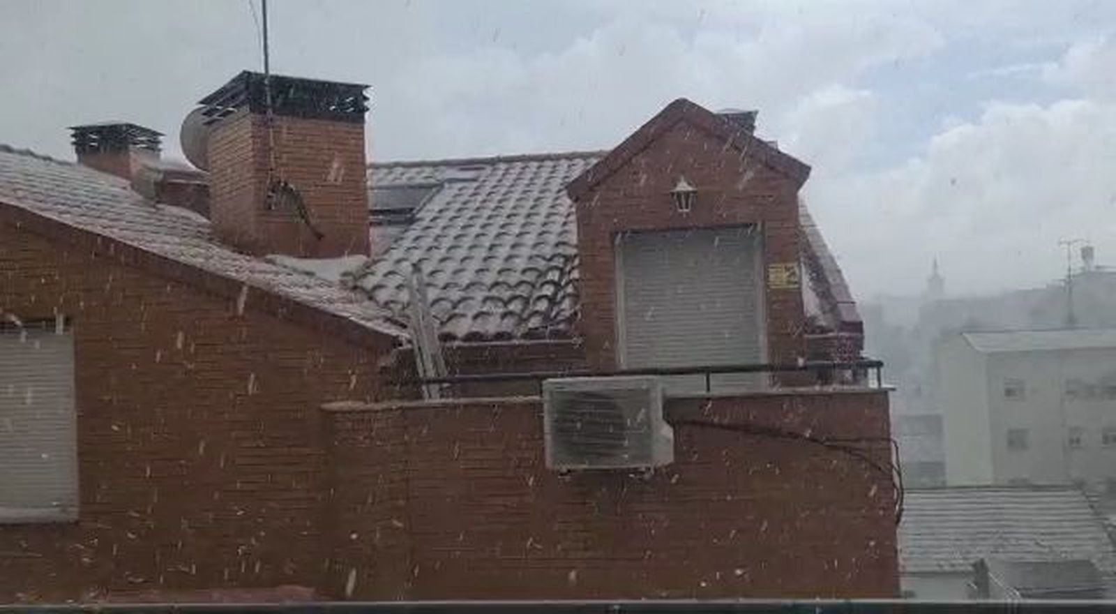 Tormentón y granizada en Leganés