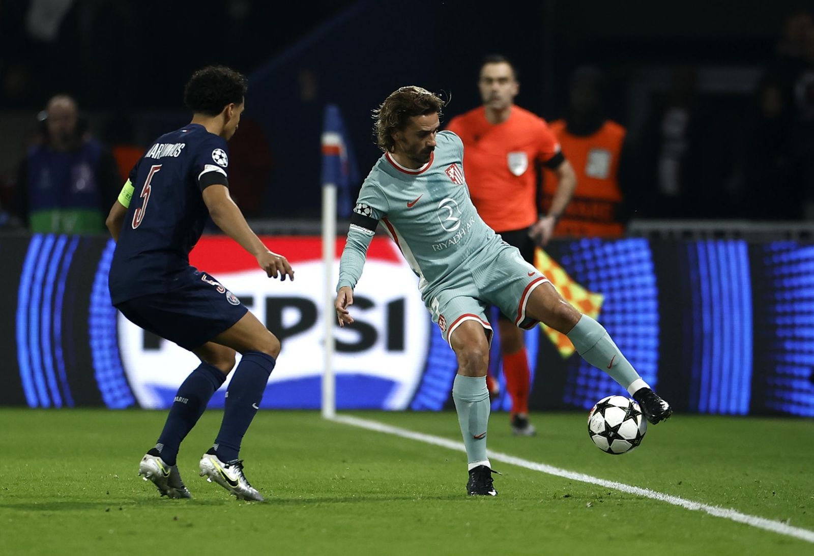 Griezmann ante el PSG