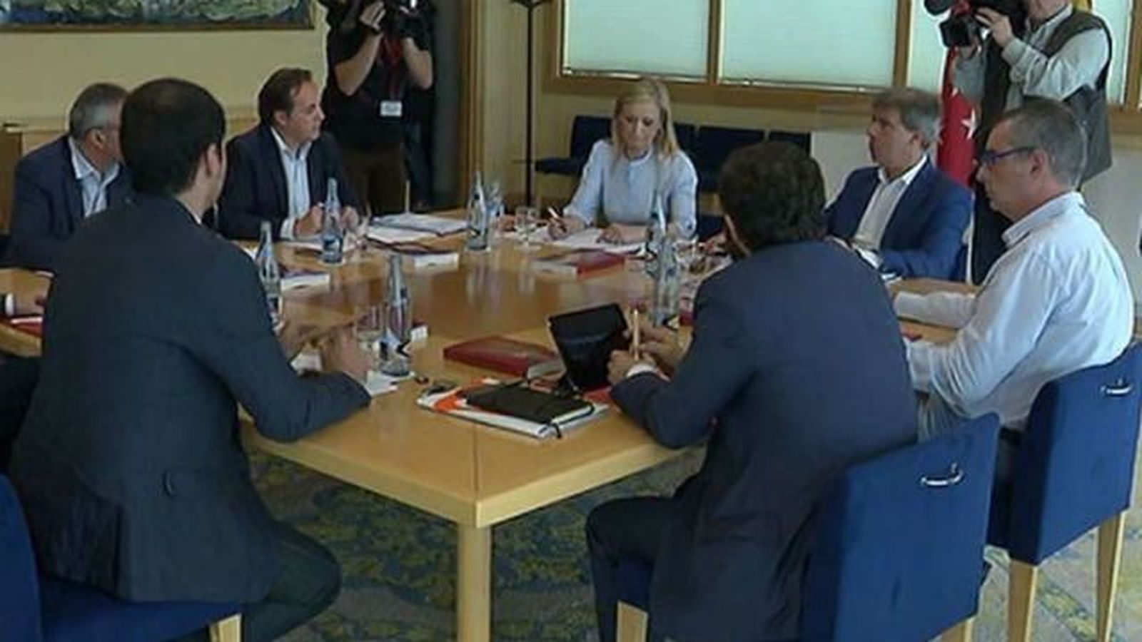 Cifuentes y Aguado "avanzan mucho" y coinciden en 52 de los 80 puntos a debate