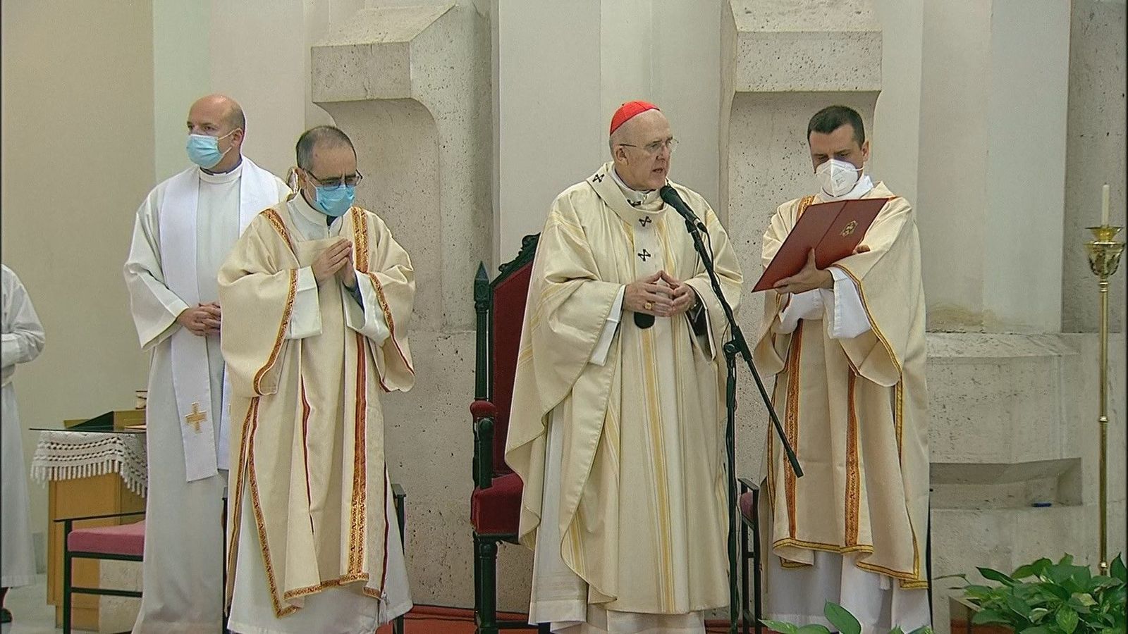 Misa de Difuntos desde el cementerio de La Almudena 01.11.2020