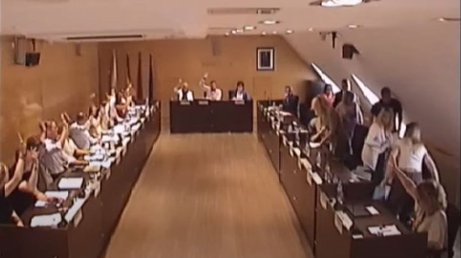 El PSOE de Arganda abandona el pleno y evita votar una moción sobre la UCO