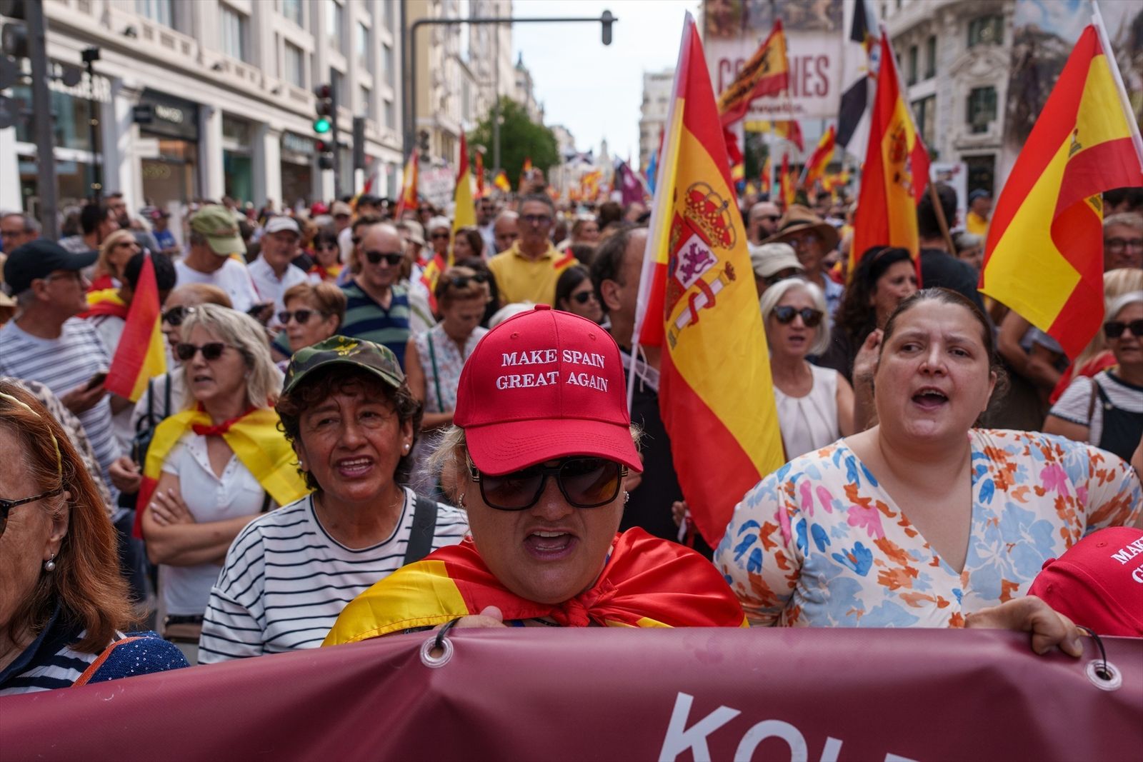 Marcha en Madrid para apoyar a Ceuta y Melilla y exigir la celebración de elecciones