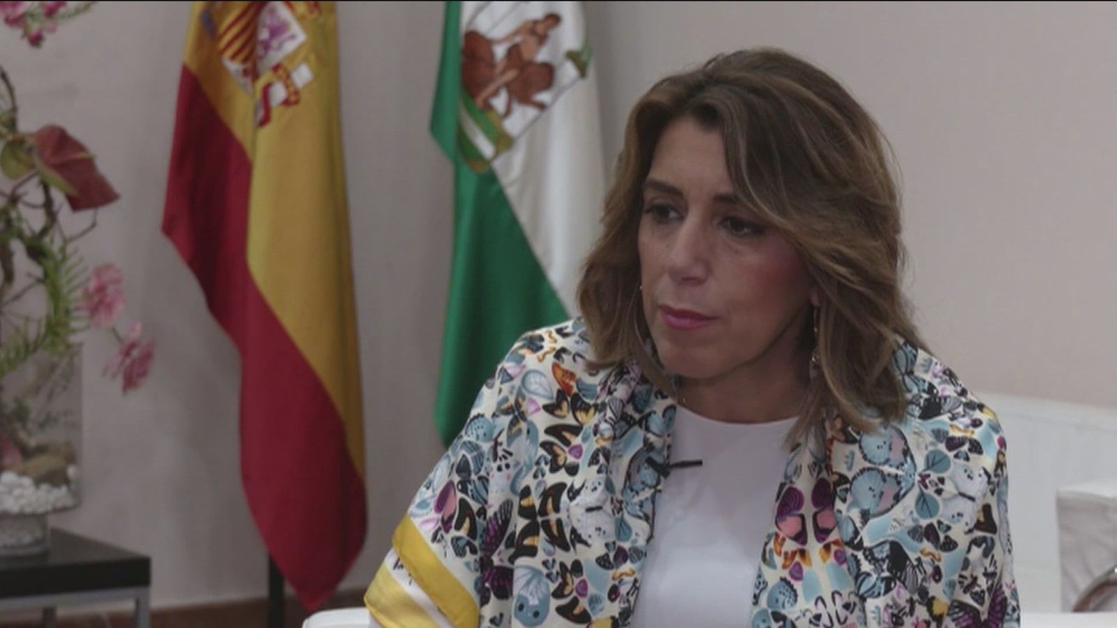 Susana Díaz dice que "la negociación" para la investidura se está haciendo dentro de la Constitución