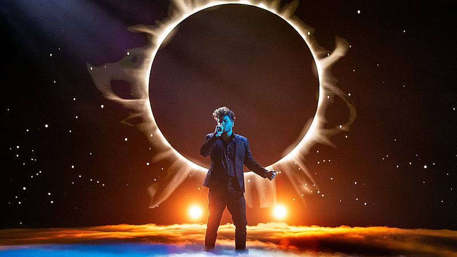 Blas Cantó interpreta 'Voy a quedarme'.