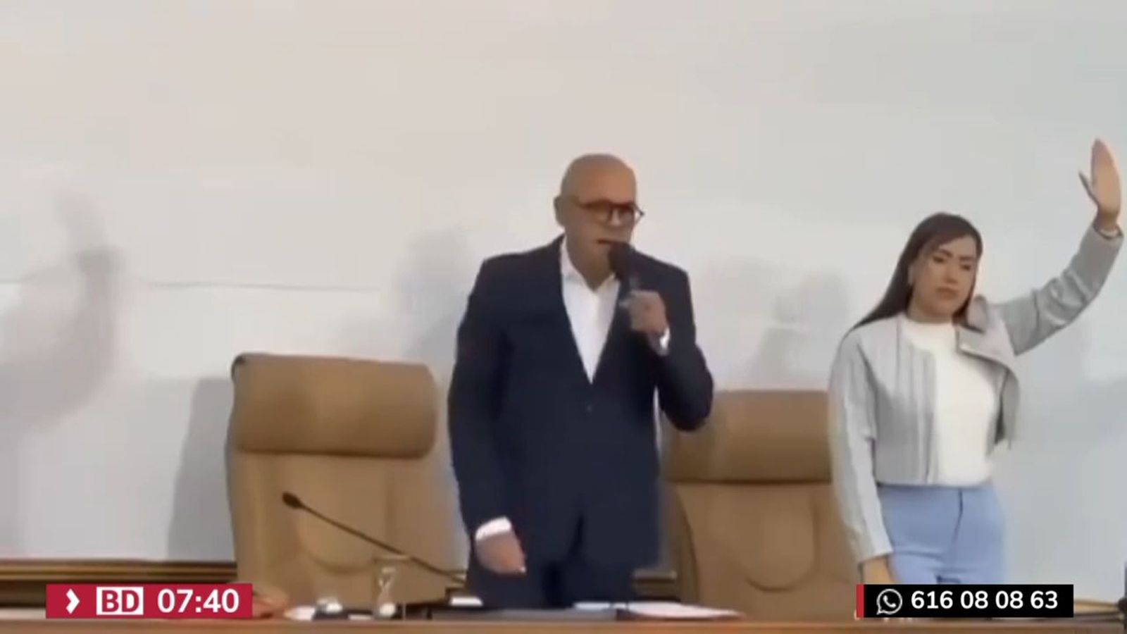 Venezuela plantea romper relaciones con España