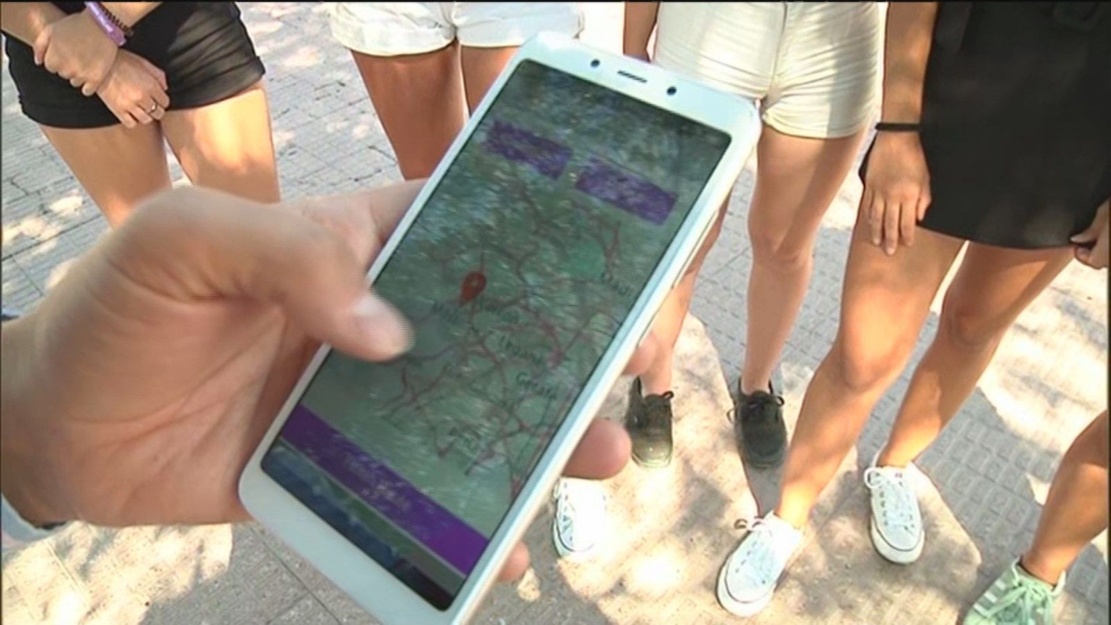 Cinco estudiantes crean una app para aumentar la seguridad al volver sola a casa