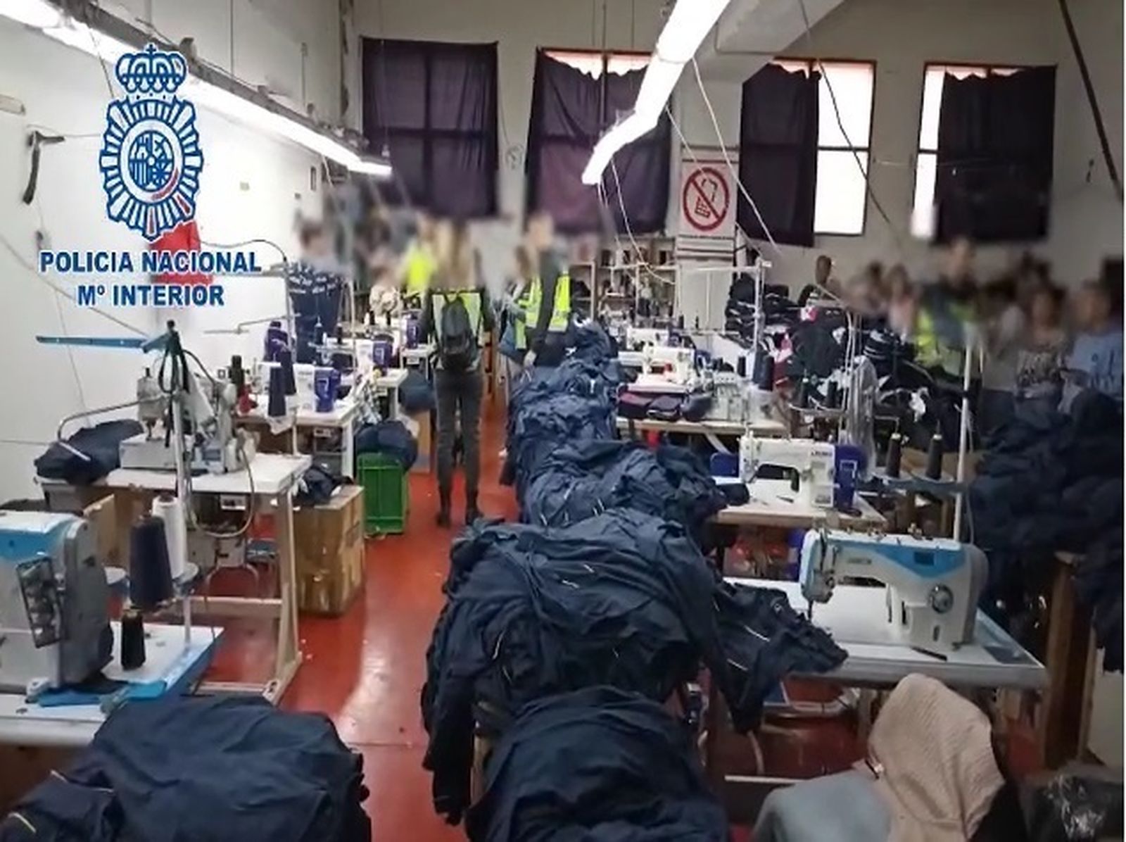 Detenidas 33 personas tras desmantelar 13 talleres clandestinos en Carabanchel