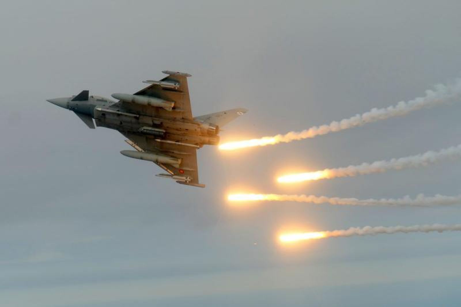 Los Eurofighter españoles efectúan 400 vuelos en dos meses de misión en Rumanía