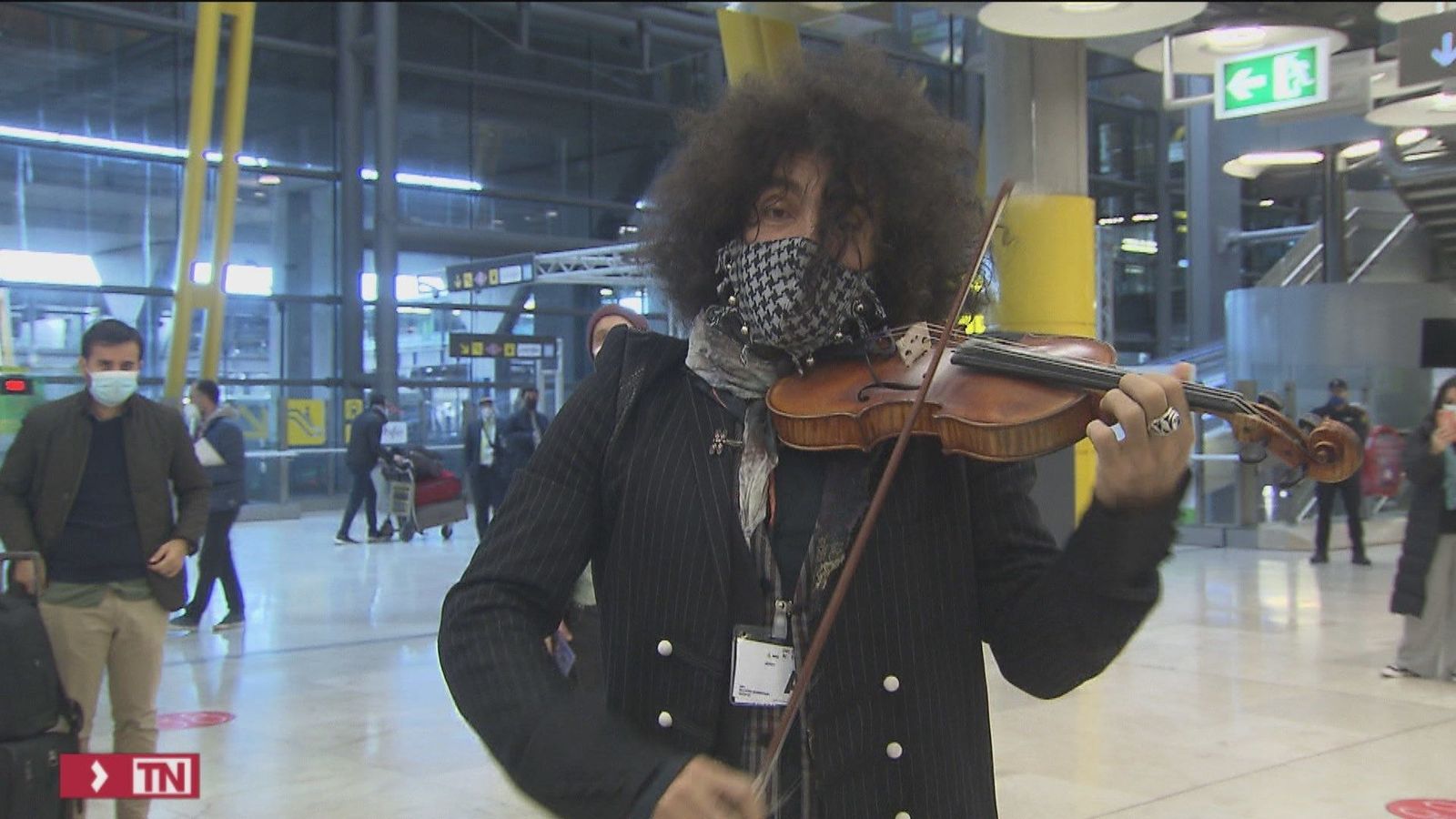 Ara Malikian presenta su nuevo trabajo 'Petir Garage' en Barajas