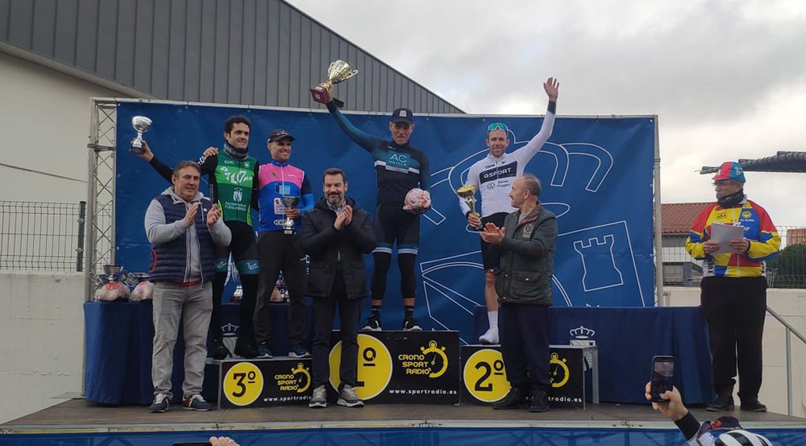Podio del Trofeo del Pavo en Fuenlabrada