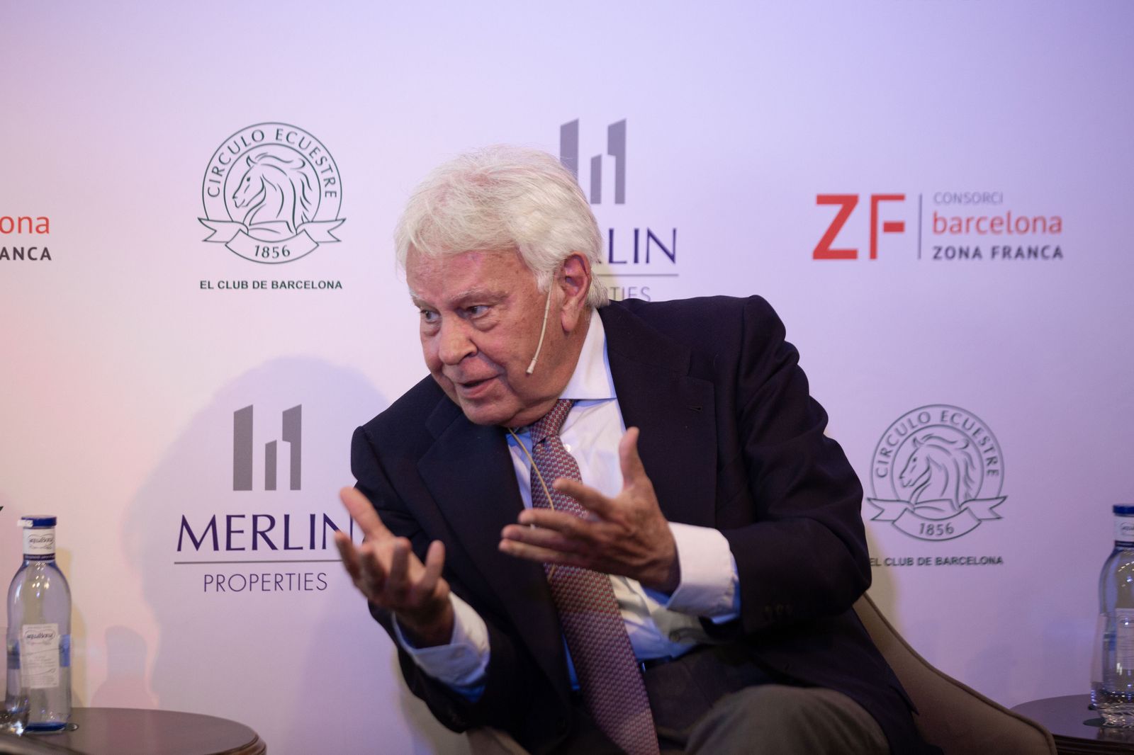 Felipe González quiere que el rey emérito vuelva "ya"