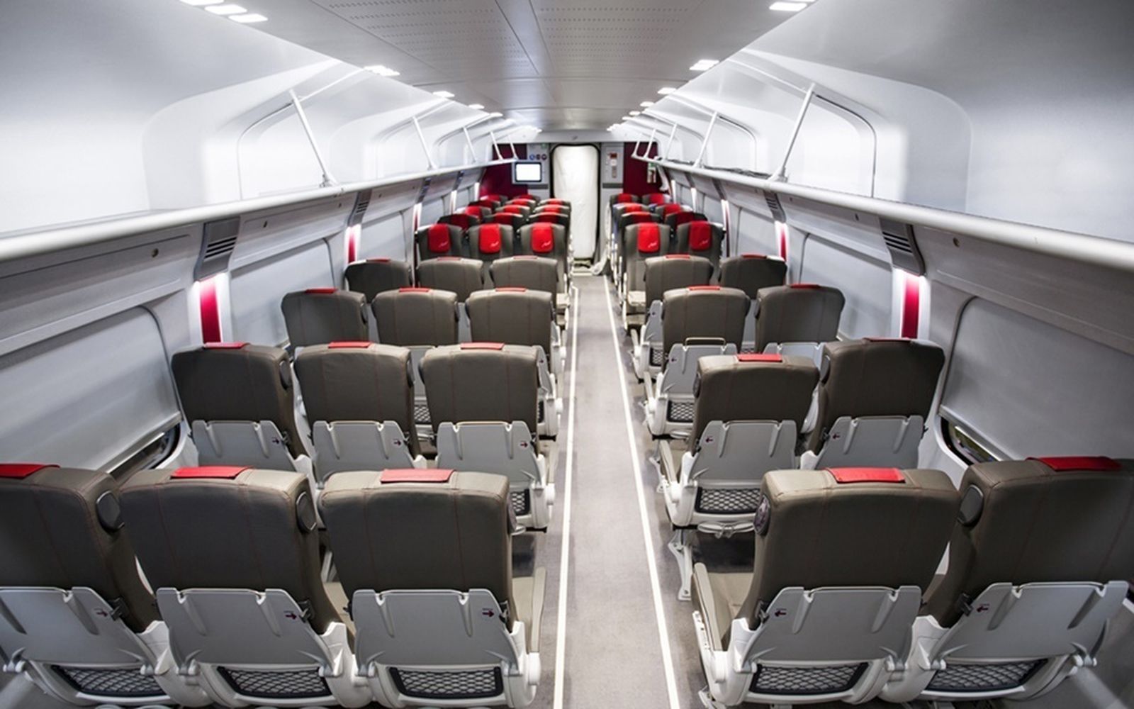 Tren modelo Avril que pasará a reforzar la oferta de Avant Madrid - Valladolid