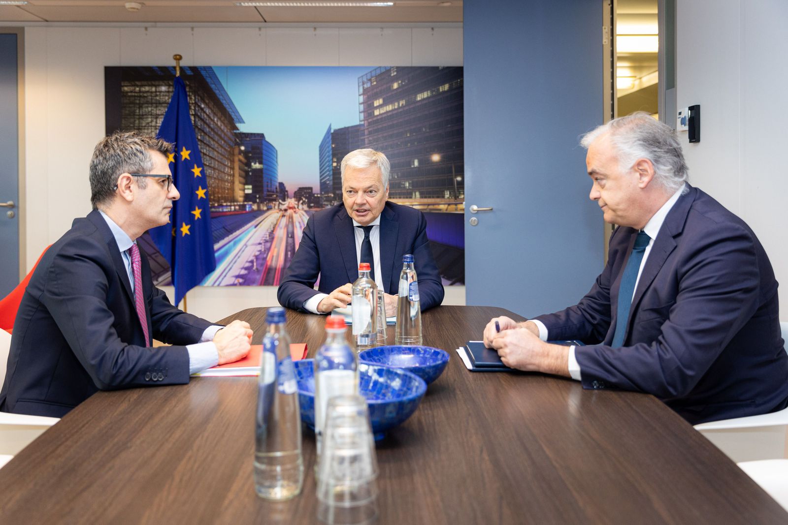 Gobierno y PP no se reunirán este Jueves Santo con el comisario europeo Reynders para la renovación del CGPJ