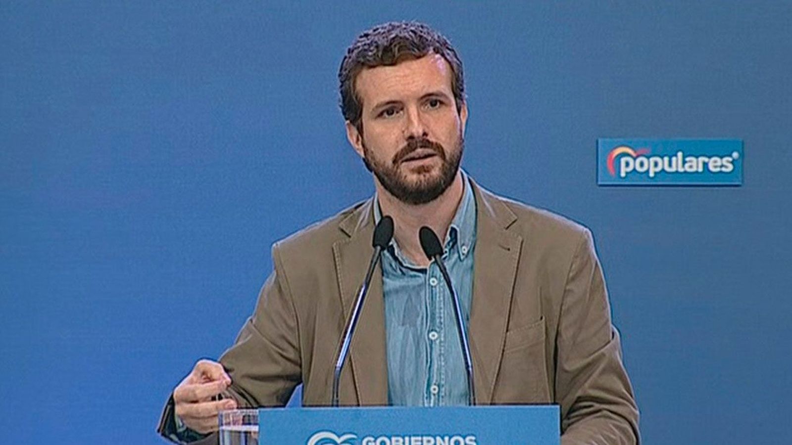 Casado acusa al Gobierno de utilizar el 'pin parental' para "tapar" el nombramiento de Delgado