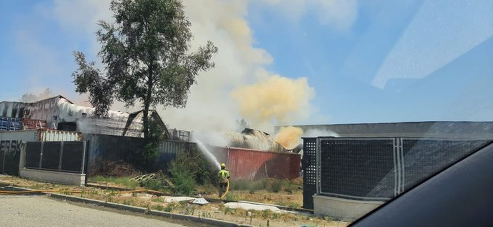 Incendio de una fábrica en Azuqueca