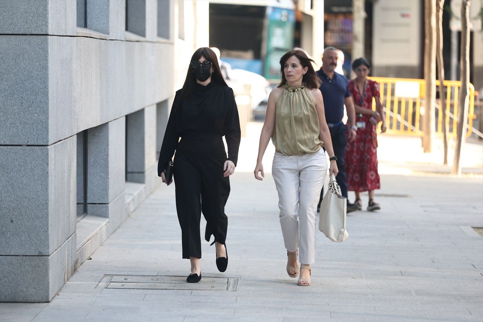 Anticorrupción defiende la imputación de la expareja de Ábalos después de reconocer que cobró sin trabajar