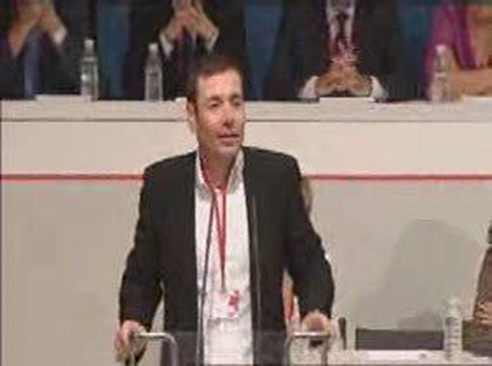 Gómez purga a los partidarios de Trini