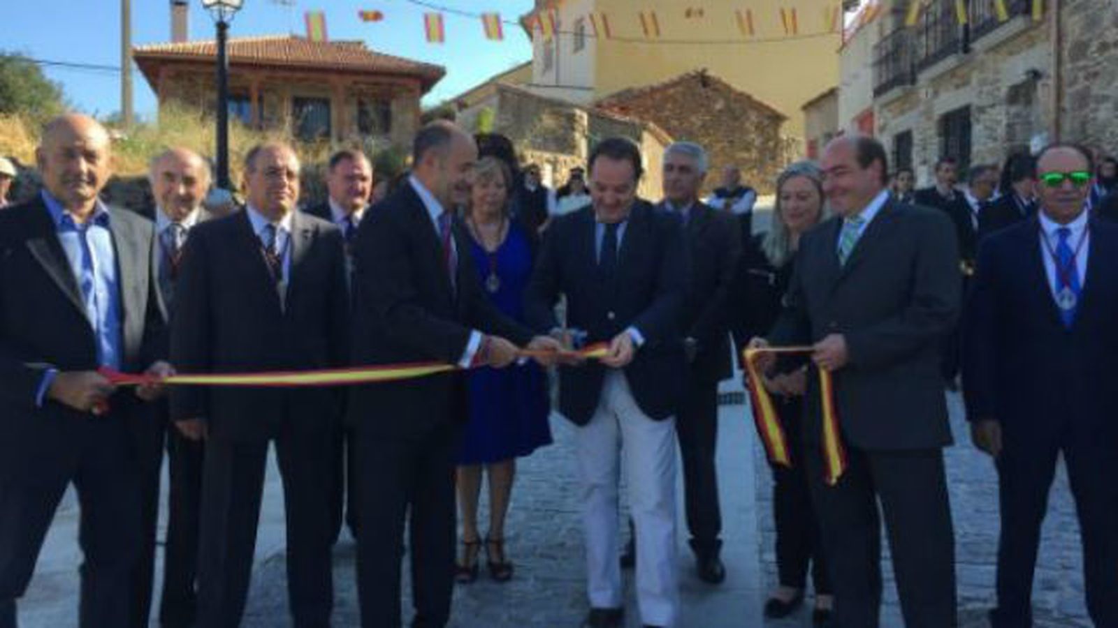 La Comunidad continúa las mejoras en infraestructuras viarias de Sierra Norte