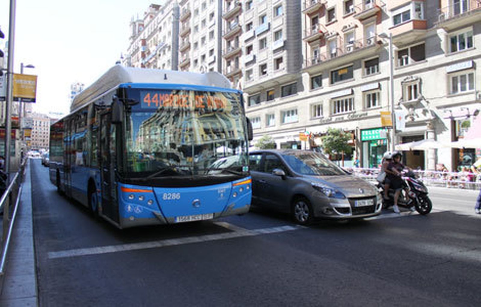 Autobús de la EMT en Gran Vía