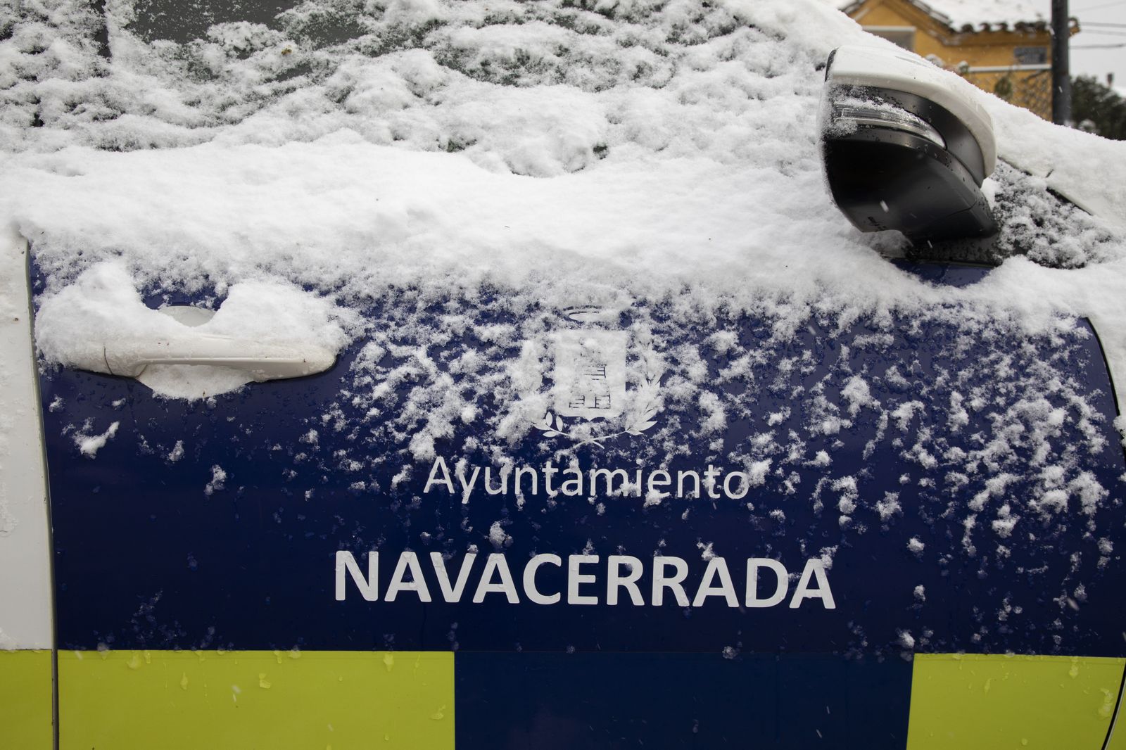 Un coche nevado en Navacerrada, en una imagen de archivo