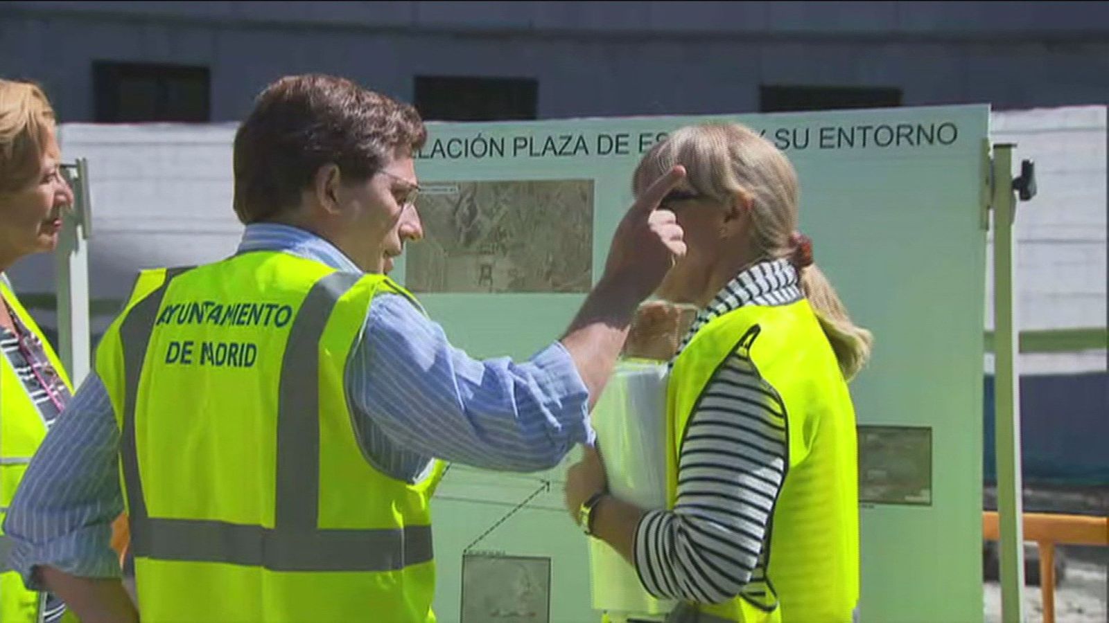 Almeida reprocha a Carmena no haber elaborado un estudio arqueológico de las obras de Plaza España