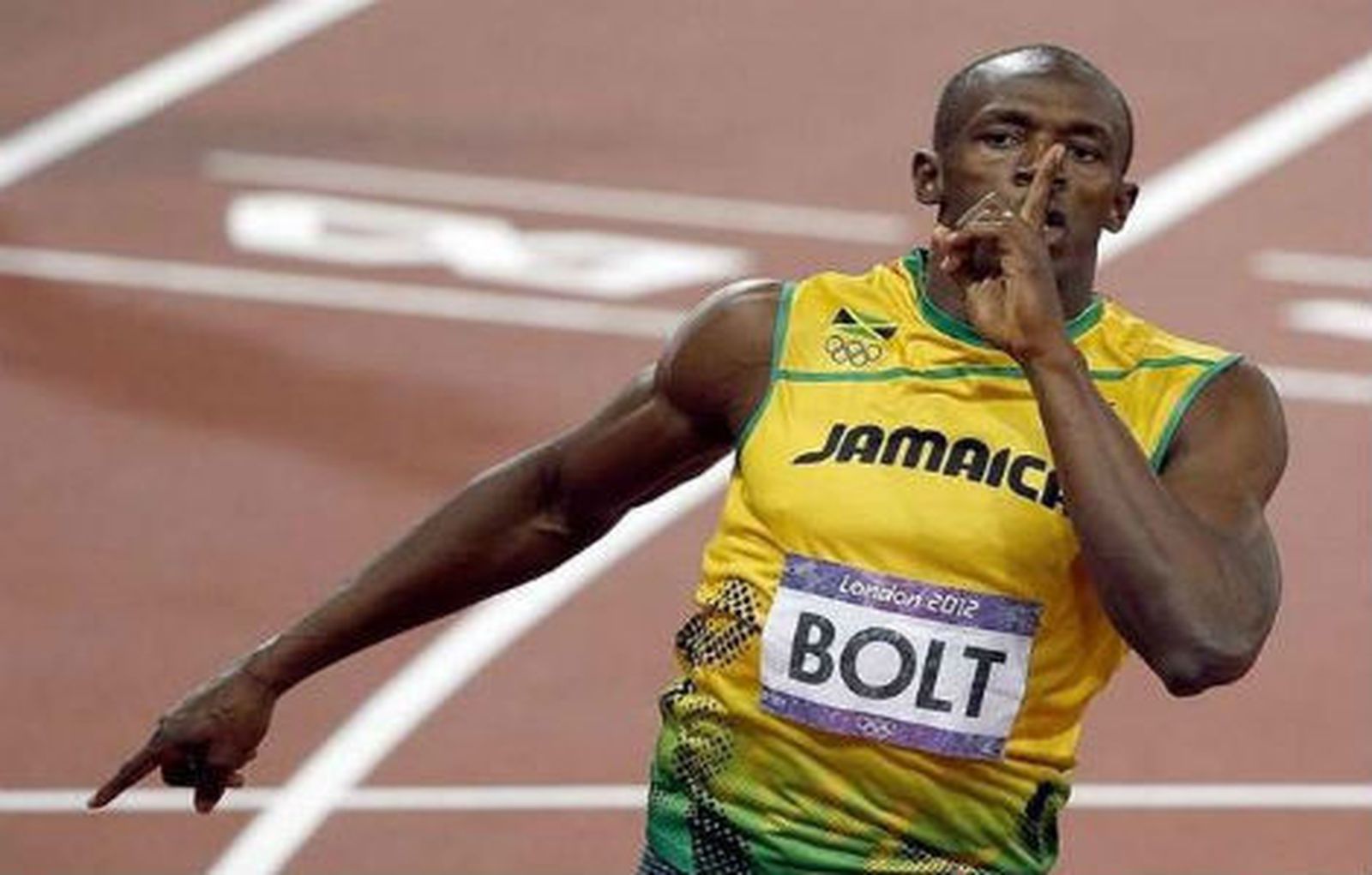 Bolt gana en 200