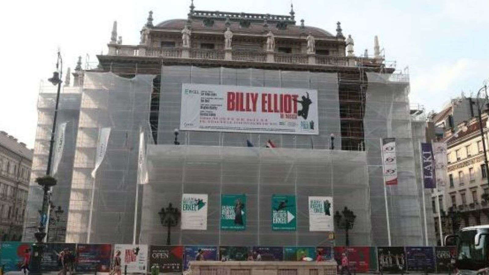 La Ópera de Budapest suspende el musical "Billy Elliot" tras la campaña homófoba