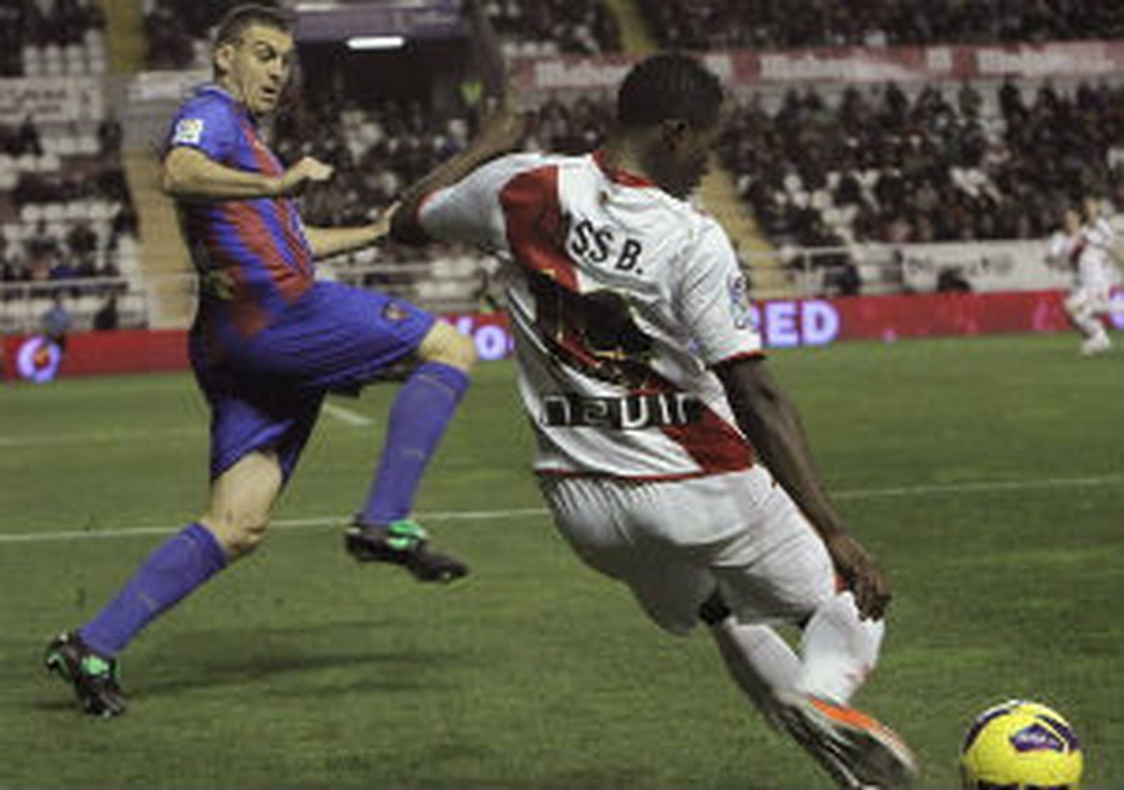 Levante ante el Rayo