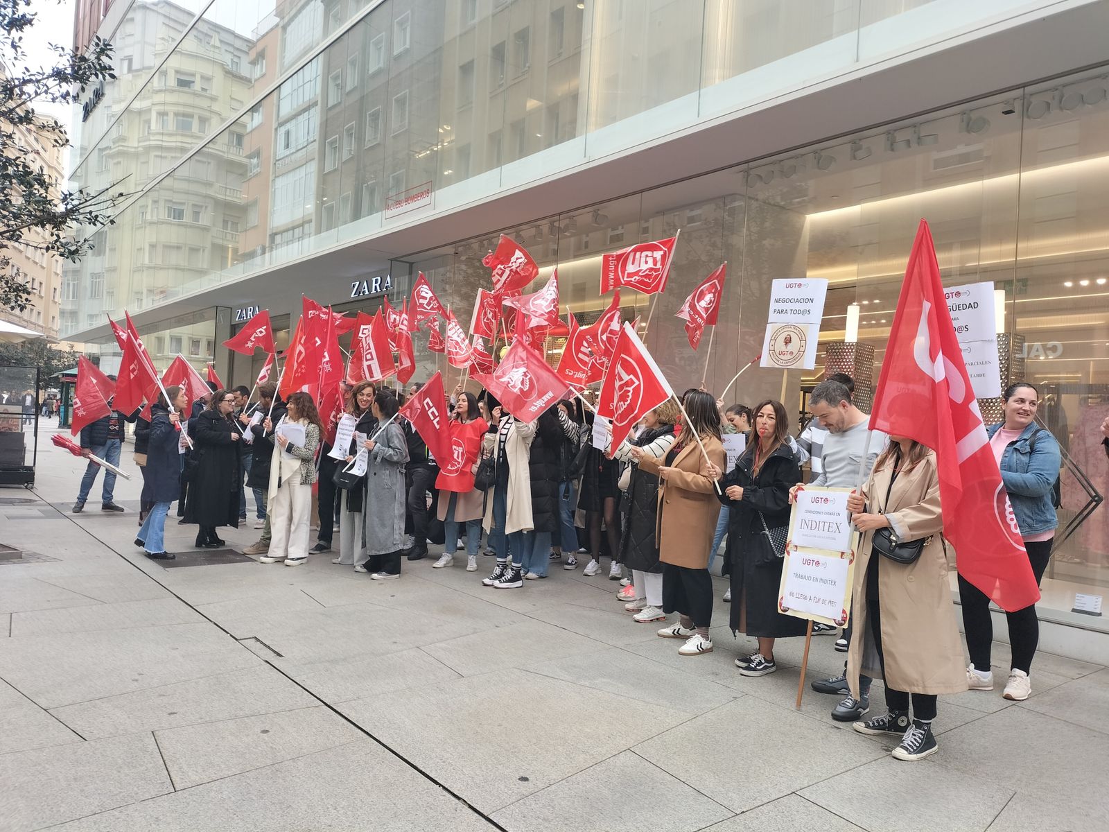 Protestan de trabajadores de Inditex