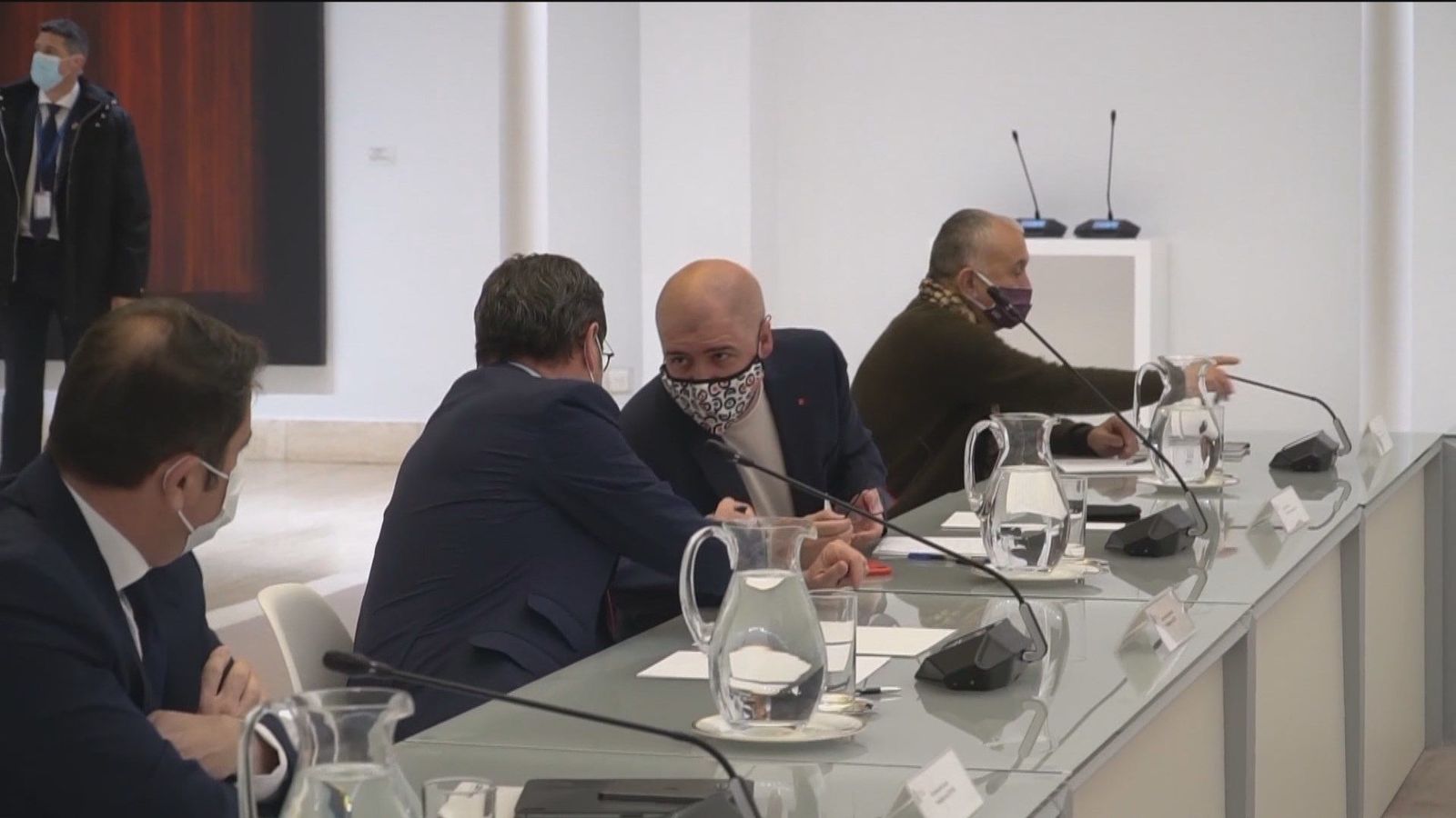 Patronal y sindicatos cierran sin acuerdo la negociación salarial