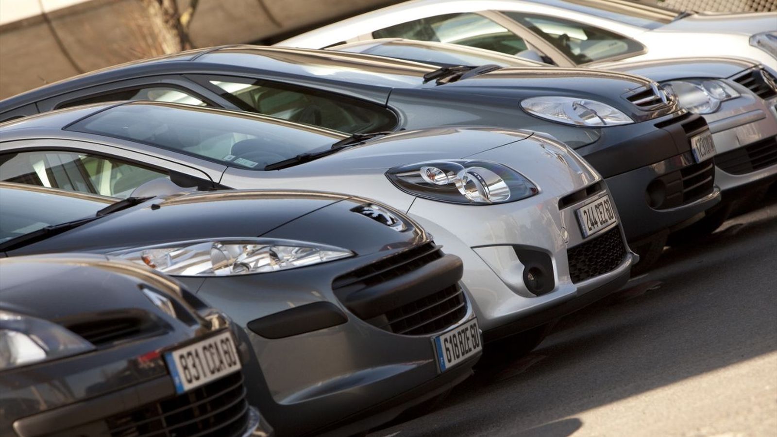 La antigüedad de los coches sigue al alza en España y alcanza los 14,2 años de media