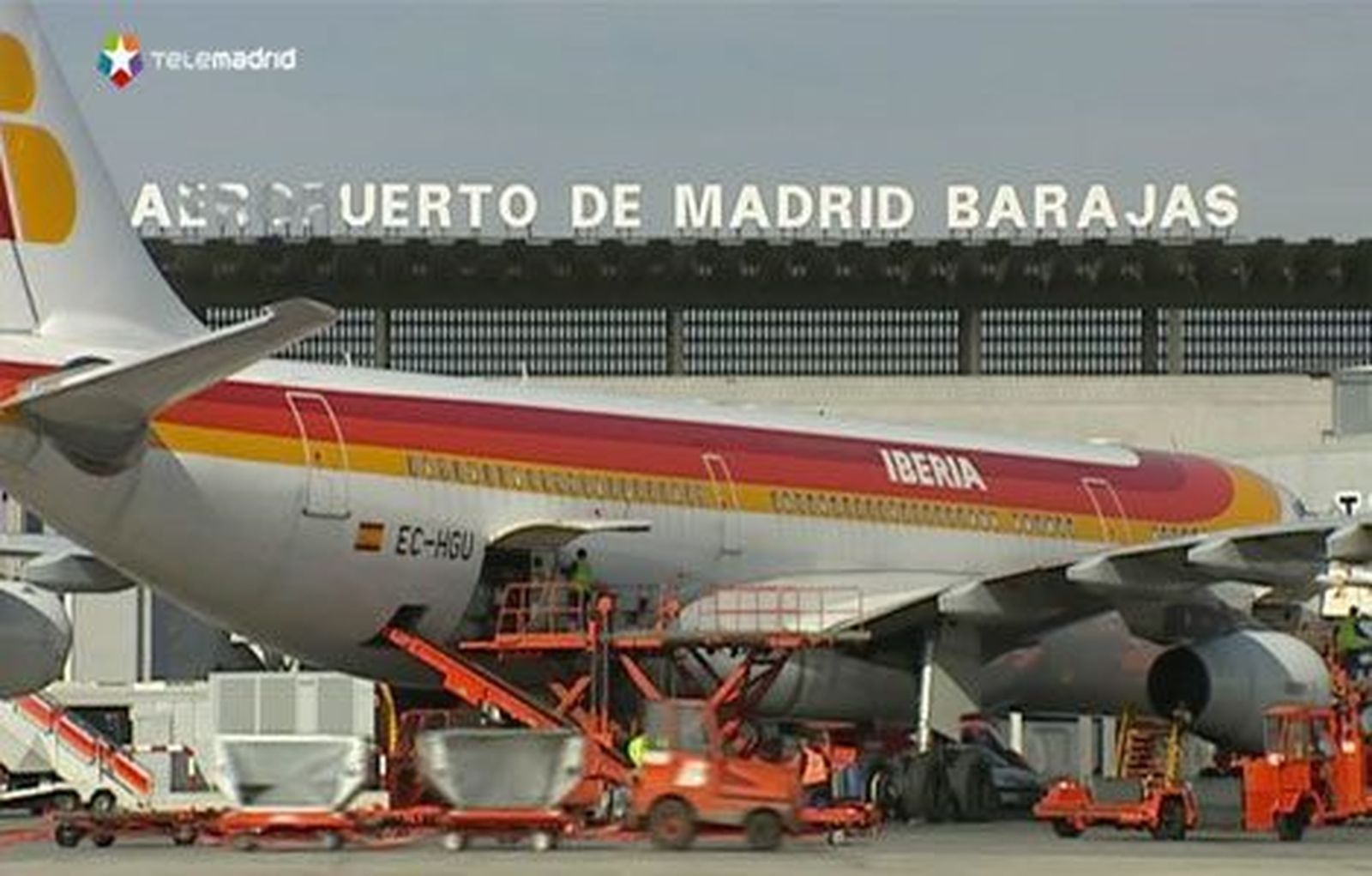 Madrid reclama la rebaja de tasas aeropuertarias en Barajas
