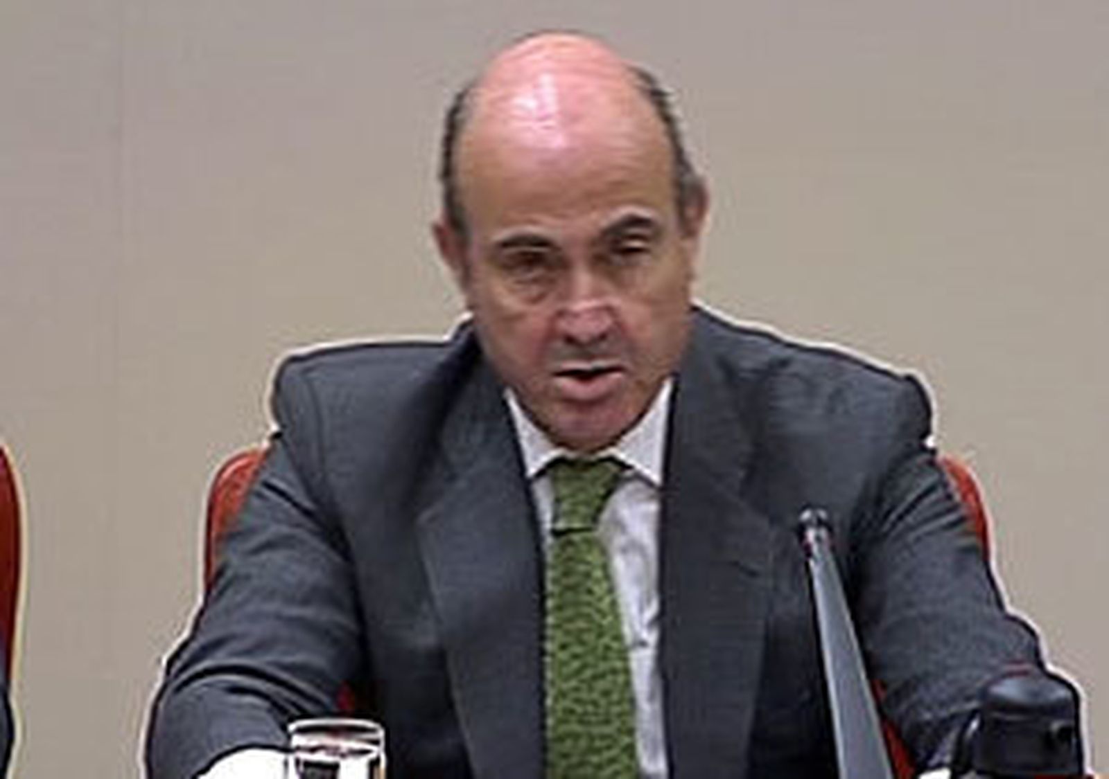 Luis de Guindos en el Congreso