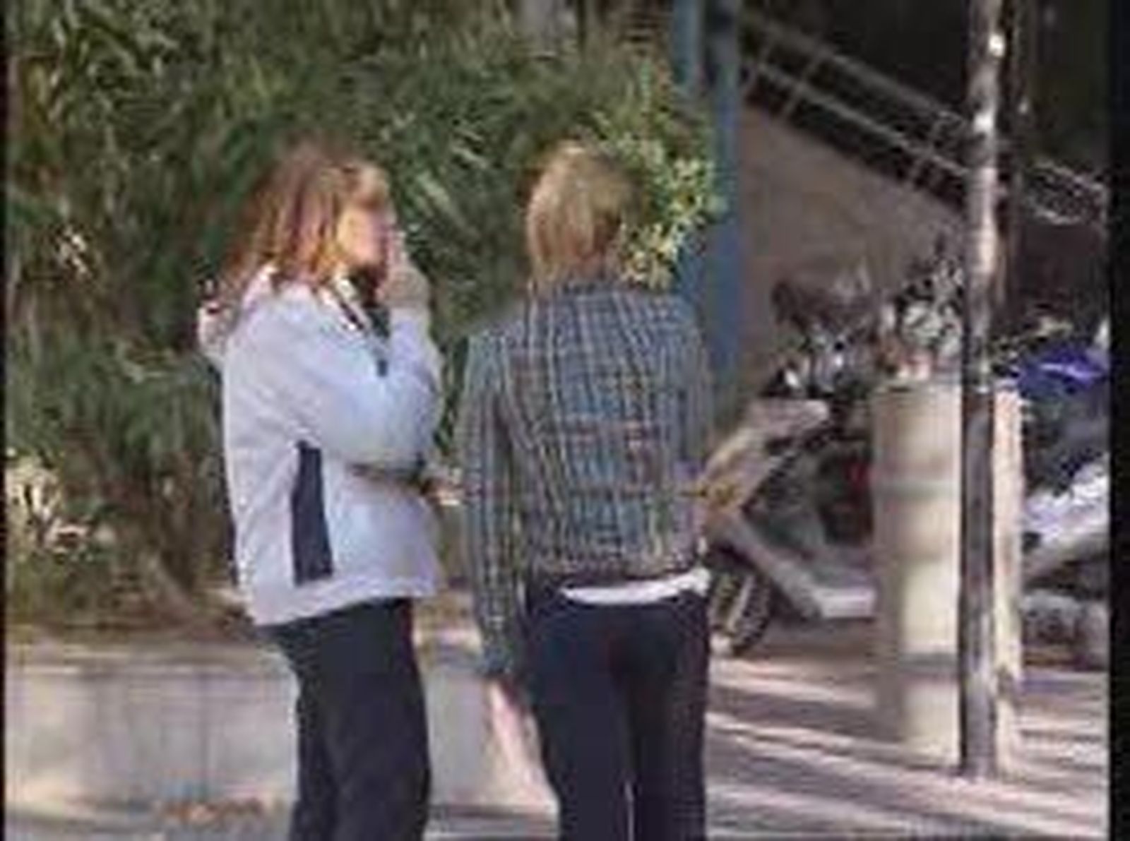 fumadores_calle_201113V0.wmv