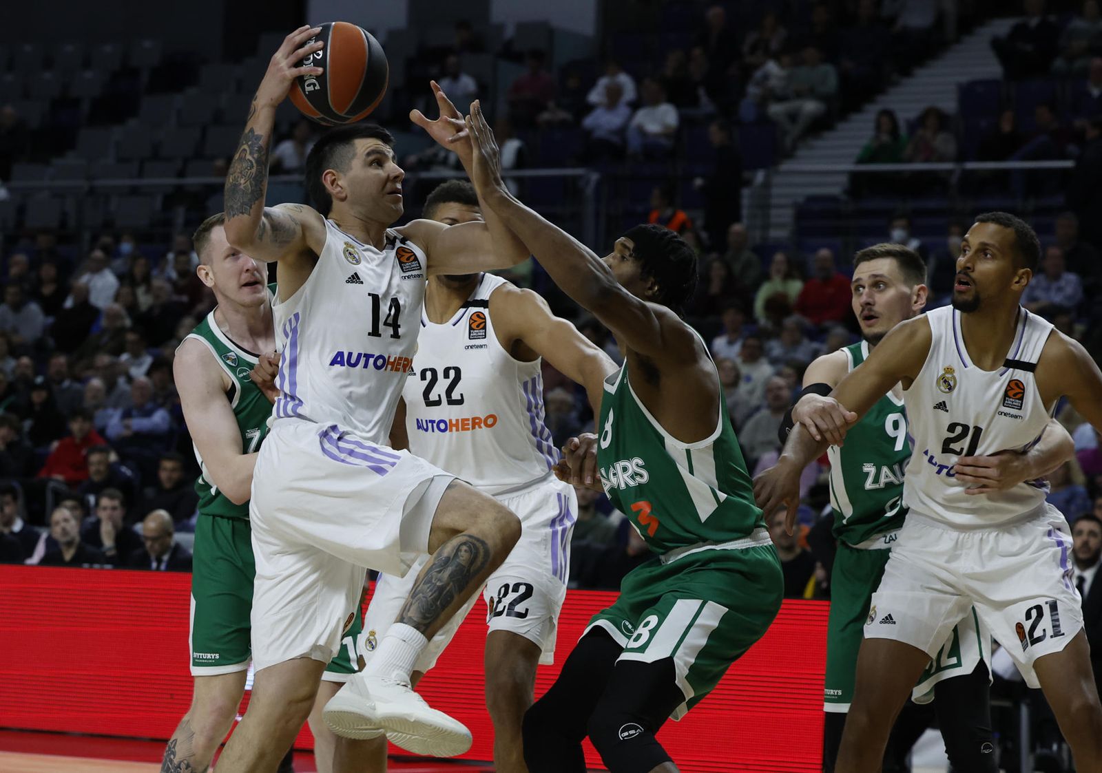 Deck ante el Zalgiris