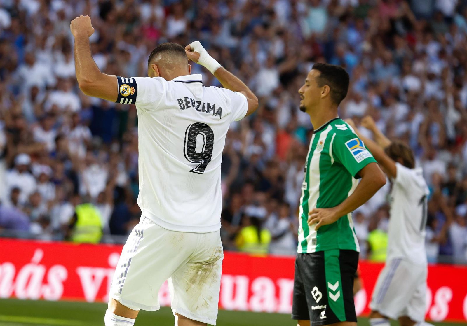 Benzema ante el Betis