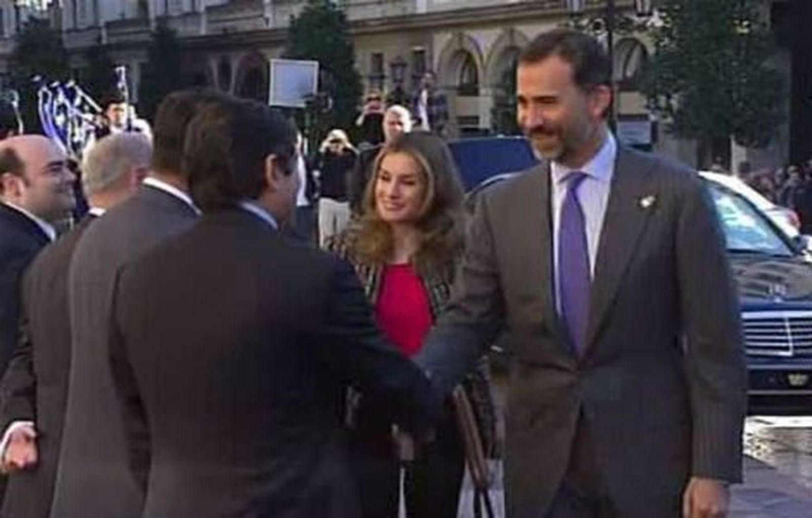 Oviedo se engalana para la entrega de los Premios Príncipe de Asturias