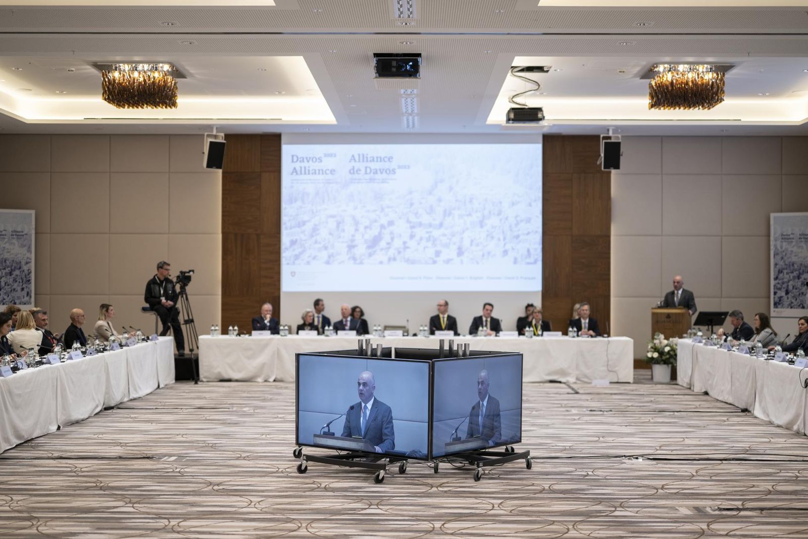 Arranca el Foro de Davos en busca de la "cooperación en un mundo fragmentado"