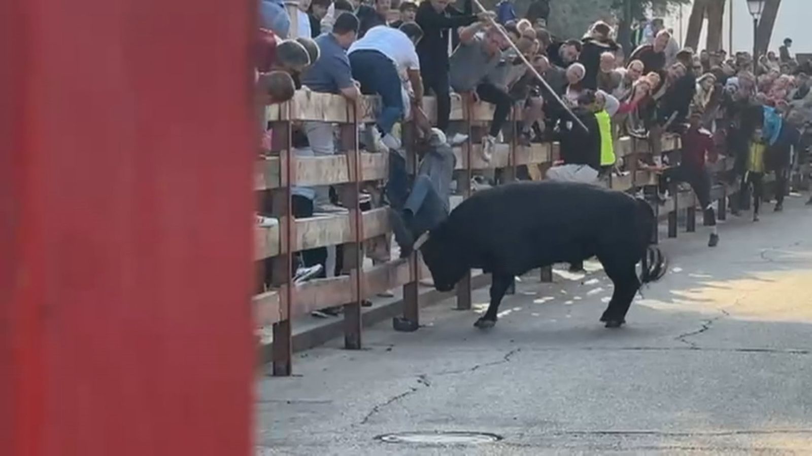 Un hombre resulta corneado en el último encierro de Villaviciosa
