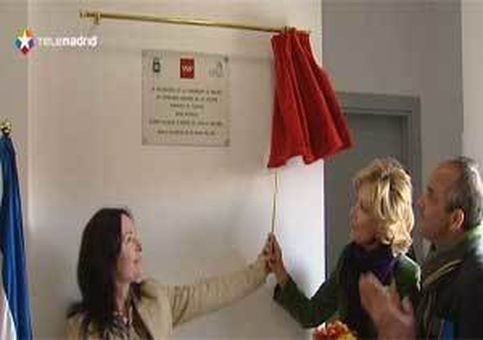 Aguirre inaugura en Sevilla la Nueva un nuevo colegio concertado