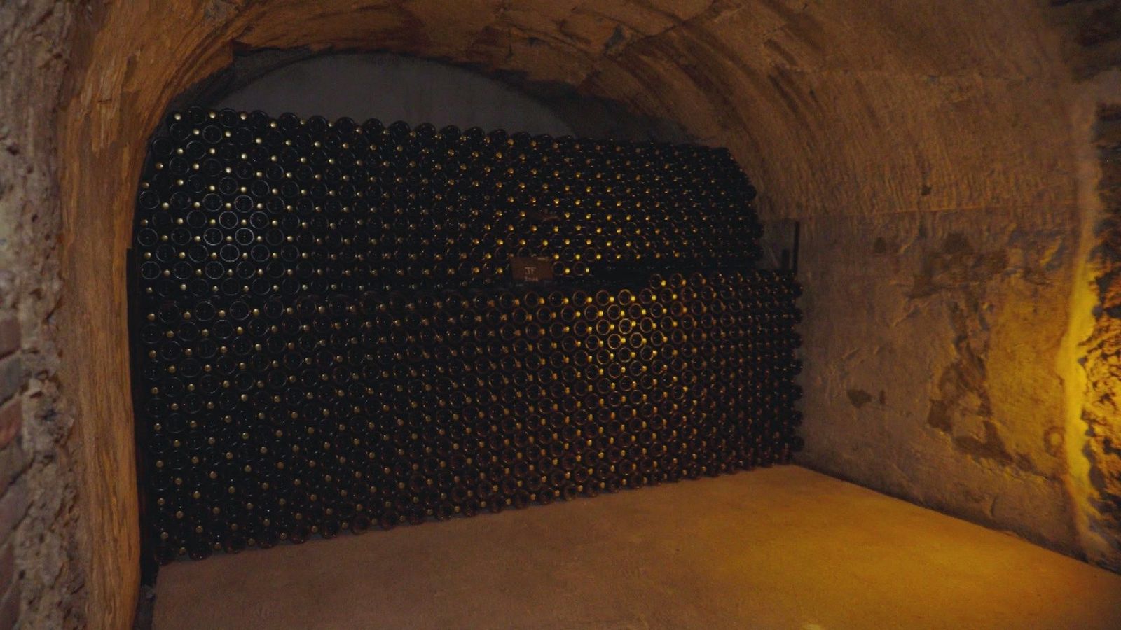 ¿Por qué al champán se le llamaba 'el vino del diablo'?
