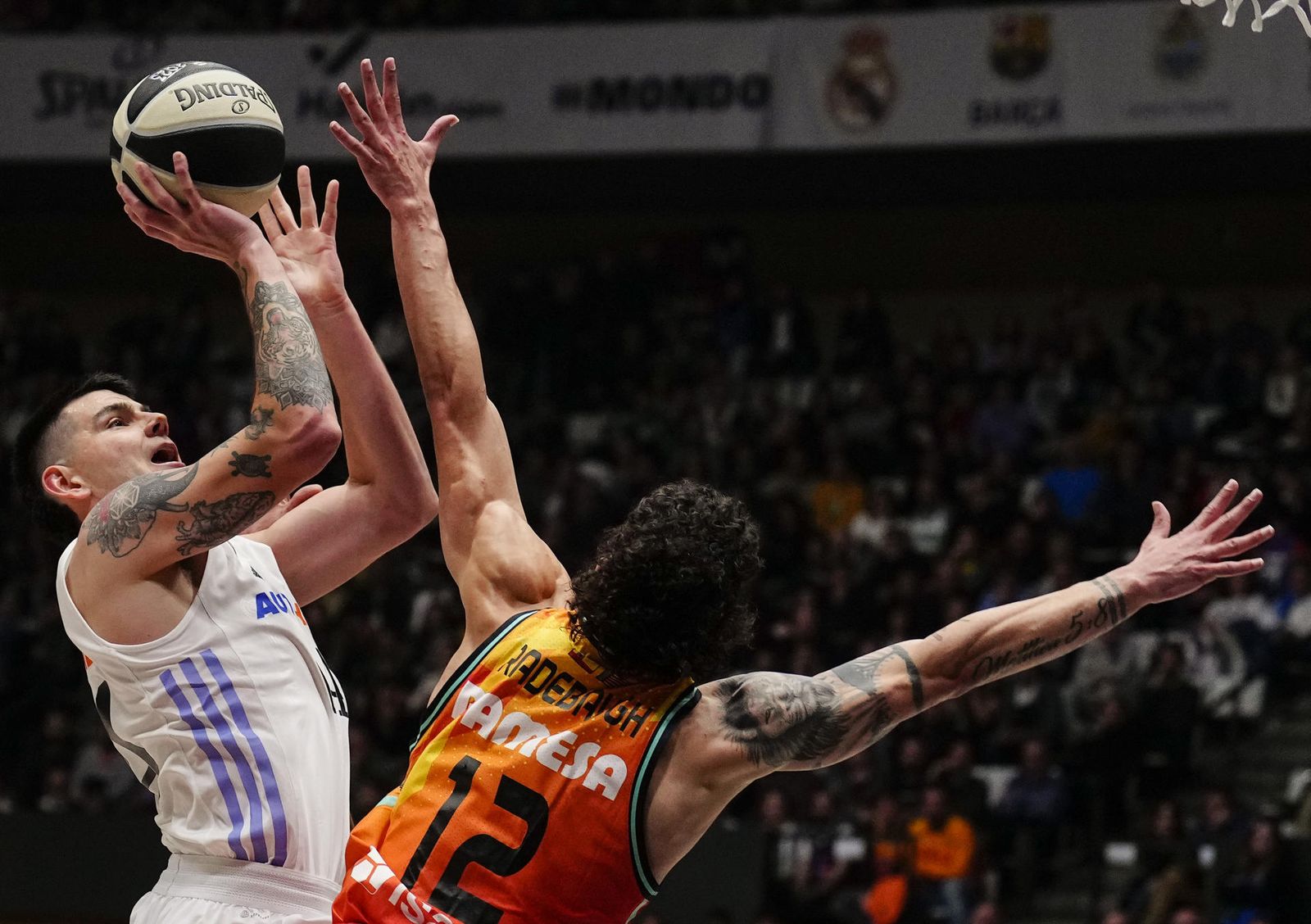 Deck ante el Valencia Basket