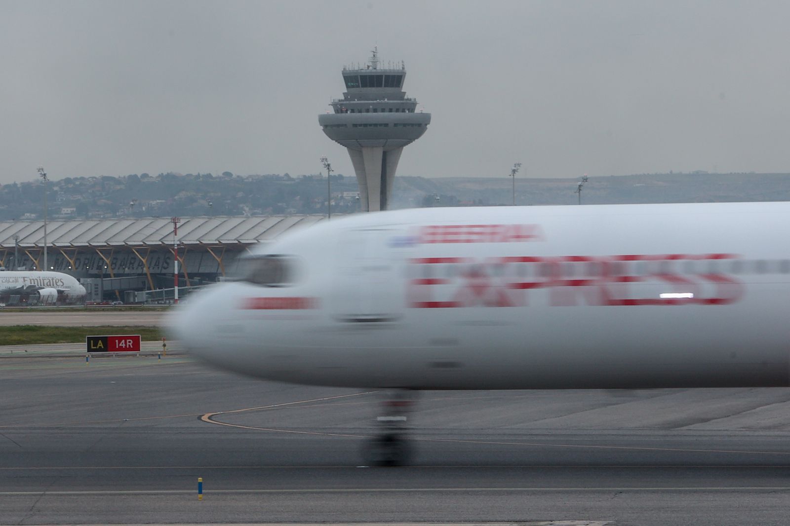 Un avión de la aerolínea Iberia en el aeropuerto Adolfo Suárez Madrid-Barajas