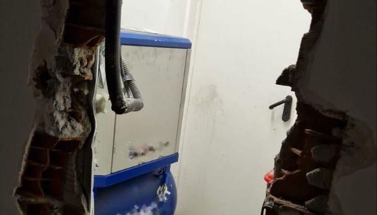 Detenido un ladrón en Leganés mientras realizaba un butrón