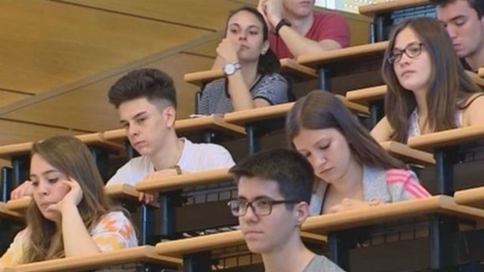 Más de 6.500 alumnos despiden la selectividad en Madrid, desde este martes