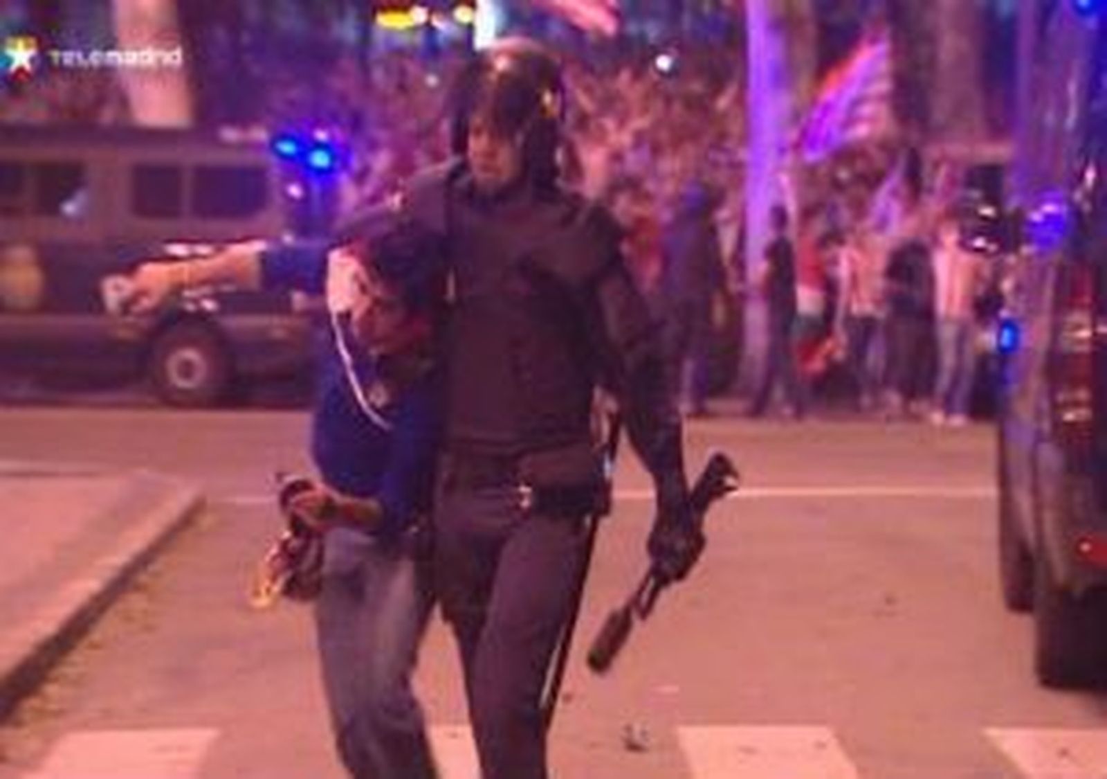 Detenidas 52 personas por los graves disturbios en la celebración de Neptuno